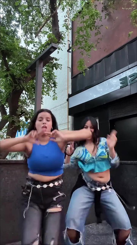 cute desi girl tits and navel in jeans and blue top 22