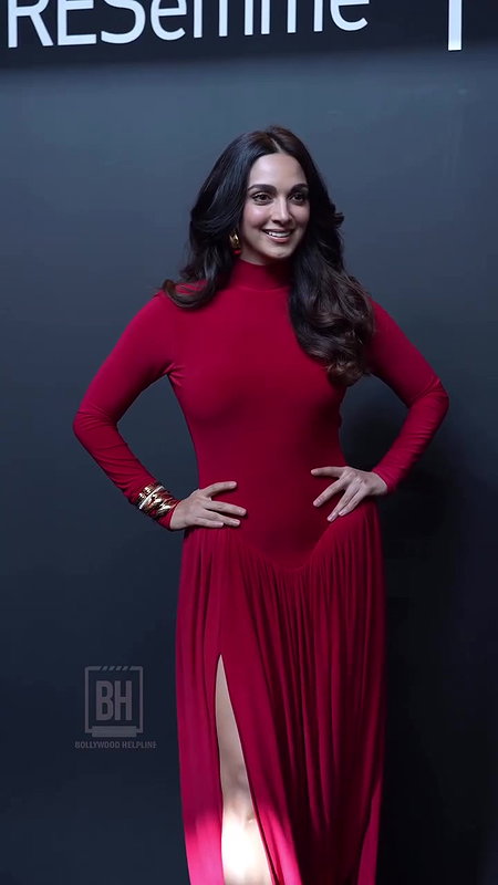 KIARA SIZZLING SEXY CURVY MILF NEVER FAILS TO SEDUCE HQ VIDEO AND MORE 24