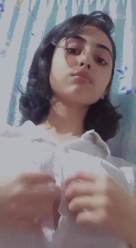 cute desi girl showing tits 22
