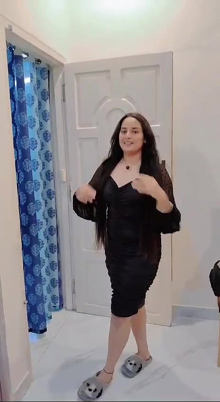 BEAUTIFUL DESI BHABHI STRIPPING SHOWING NUDE BODY & PUSSY FINGERING 7 CLIPS 28
