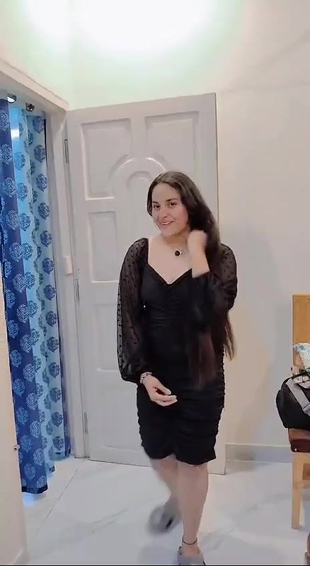 BEAUTIFUL DESI BHABHI STRIPPING SHOWING NUDE BODY & PUSSY FINGERING 7 CLIPS 28