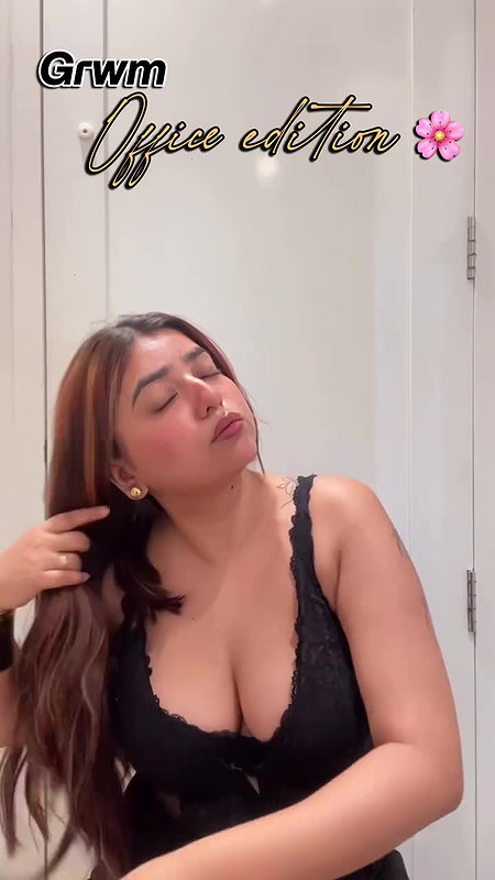 busty desi lady huge tits and cleavage in black top 22