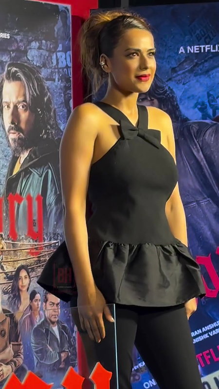 NIA IRRESISTIBLE DIVA SEXY IN OFF SHOULDER DRESS AT EVENT 22