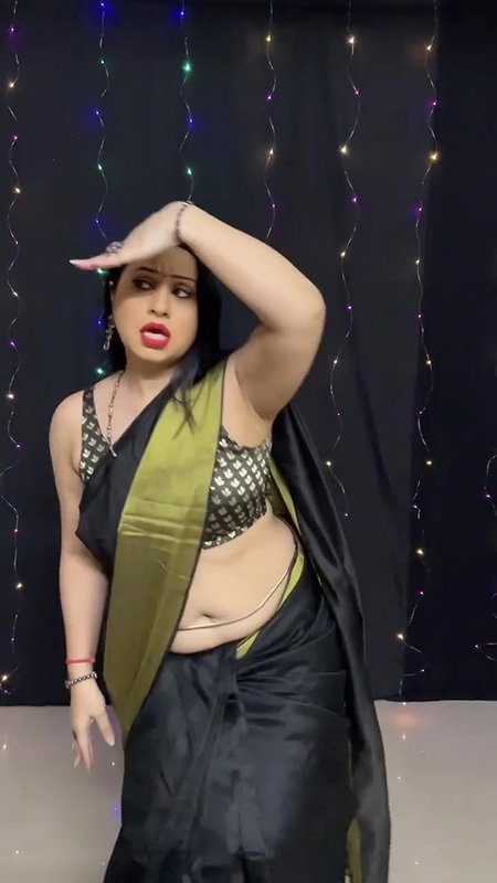 anjali rana hot sizzling dance in black saree and belly chain 22