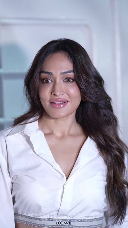 KHUSHALI KUMAR SEXY WAIST CURVES TEASE 22
