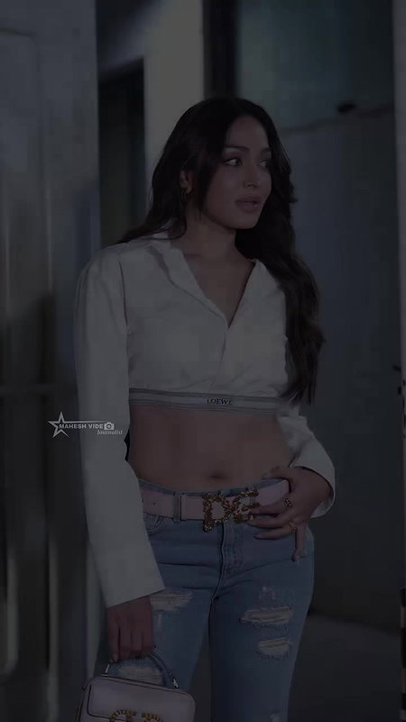 KHUSHALI KUMAR SEXY WAIST CURVES TEASE 22