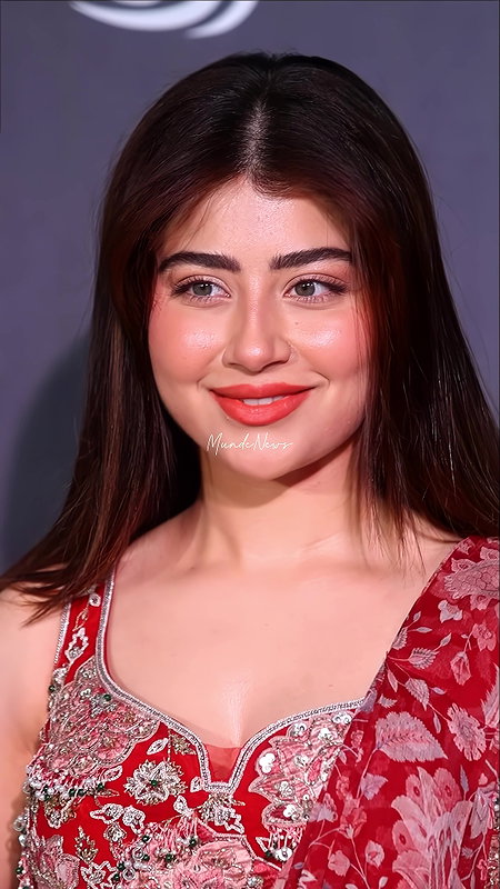 ADITI BHATIA GLAM GORGEOUS DIVA SEXY IN SAREE MILKY TEASE HQ VIDEO 22