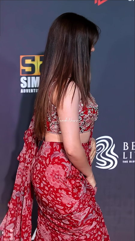 ADITI BHATIA GLAM GORGEOUS DIVA SEXY IN SAREE MILKY TEASE HQ VIDEO 22