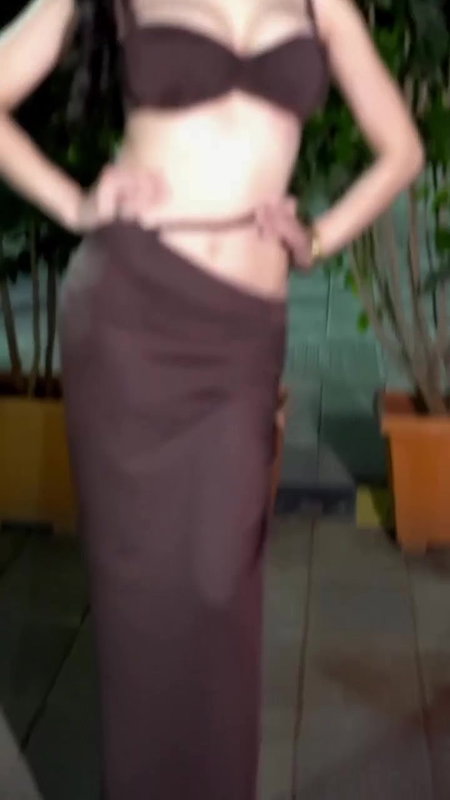 JASHN AGNIHOTRI TOO SEXY POPPING CLEAVAGE TEASE UUFFF 22
