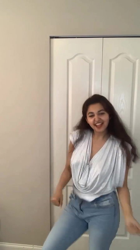 malayali nri girl bouncing tits in silver costume 22