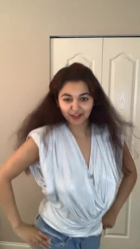 malayali nri girl bouncing tits in silver costume 22