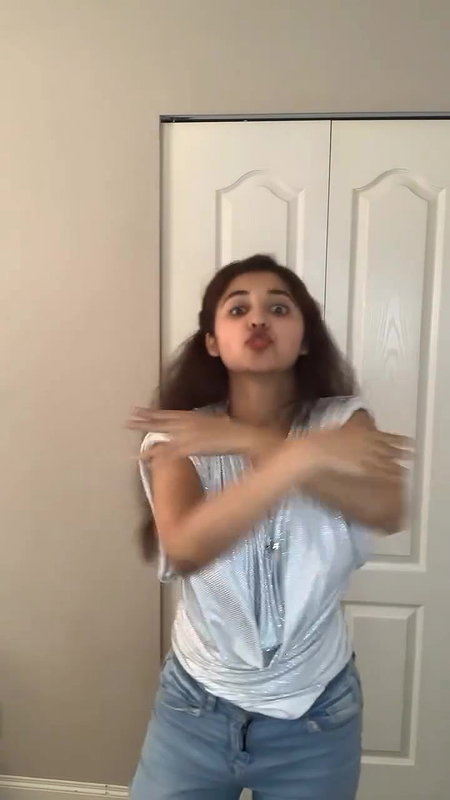 malayali nri girl bouncing tits in silver costume 22