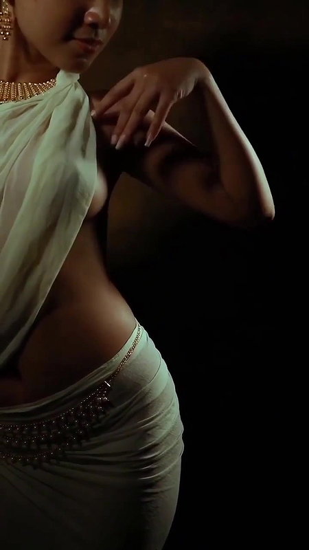 Sexy Hot Dusky Model Topless Saree Shoot 22