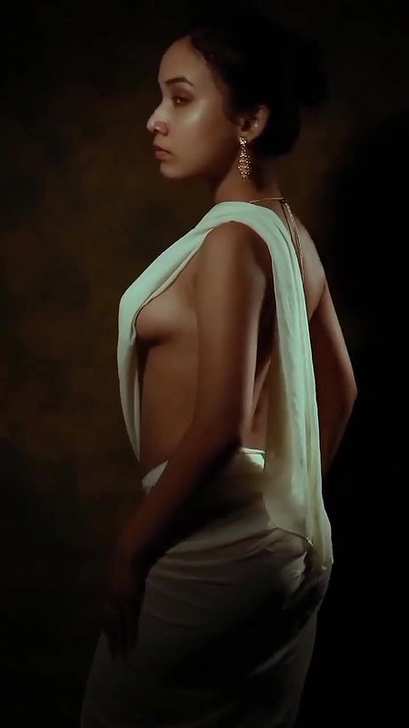 Sexy Hot Dusky Model Topless Saree Shoot 22