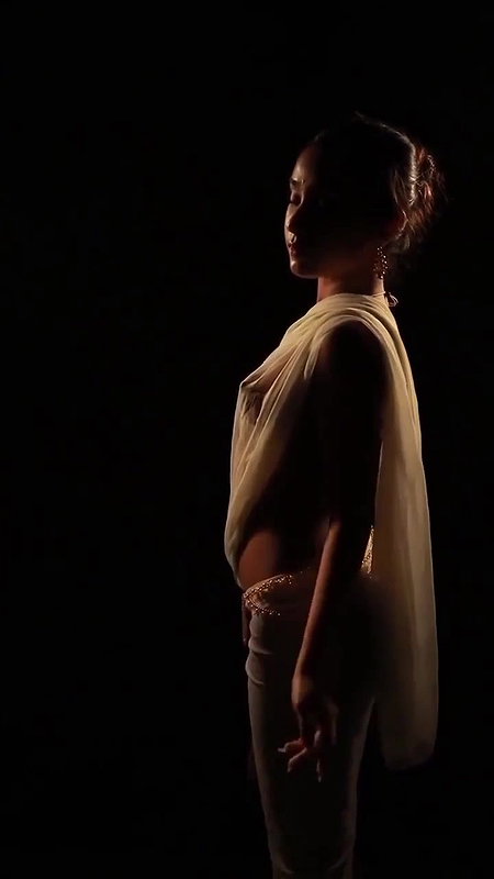 Sexy Hot Dusky Model Topless Saree Shoot 22