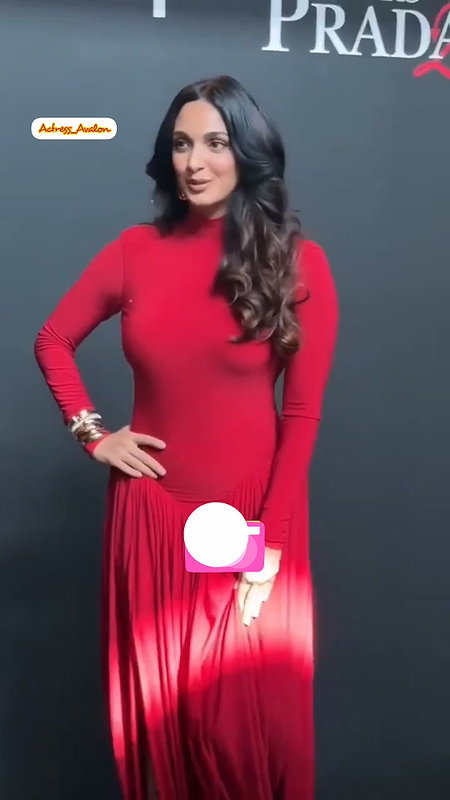 MOMMY KIARA ADVANI FLAUNTS HER SLUTTY LOOKS HQ VIDEOS 24