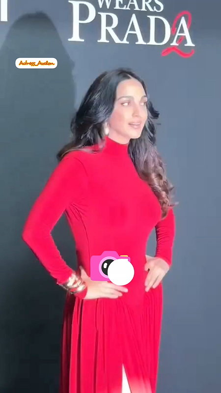 MOMMY KIARA ADVANI FLAUNTS HER SLUTTY LOOKS HQ VIDEOS 24