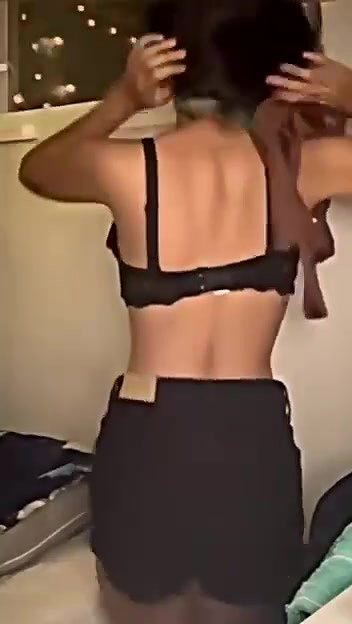 eautiful Sexy Bengali Gf Showing & Bathing updates 25