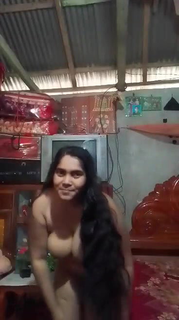 HOT VILLAGE TANKER MILF SHOWING NUDE SEXY BODY 22