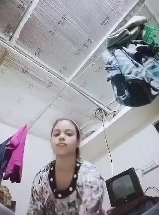 Beautiful Cute Gf Showing & Fingering 25