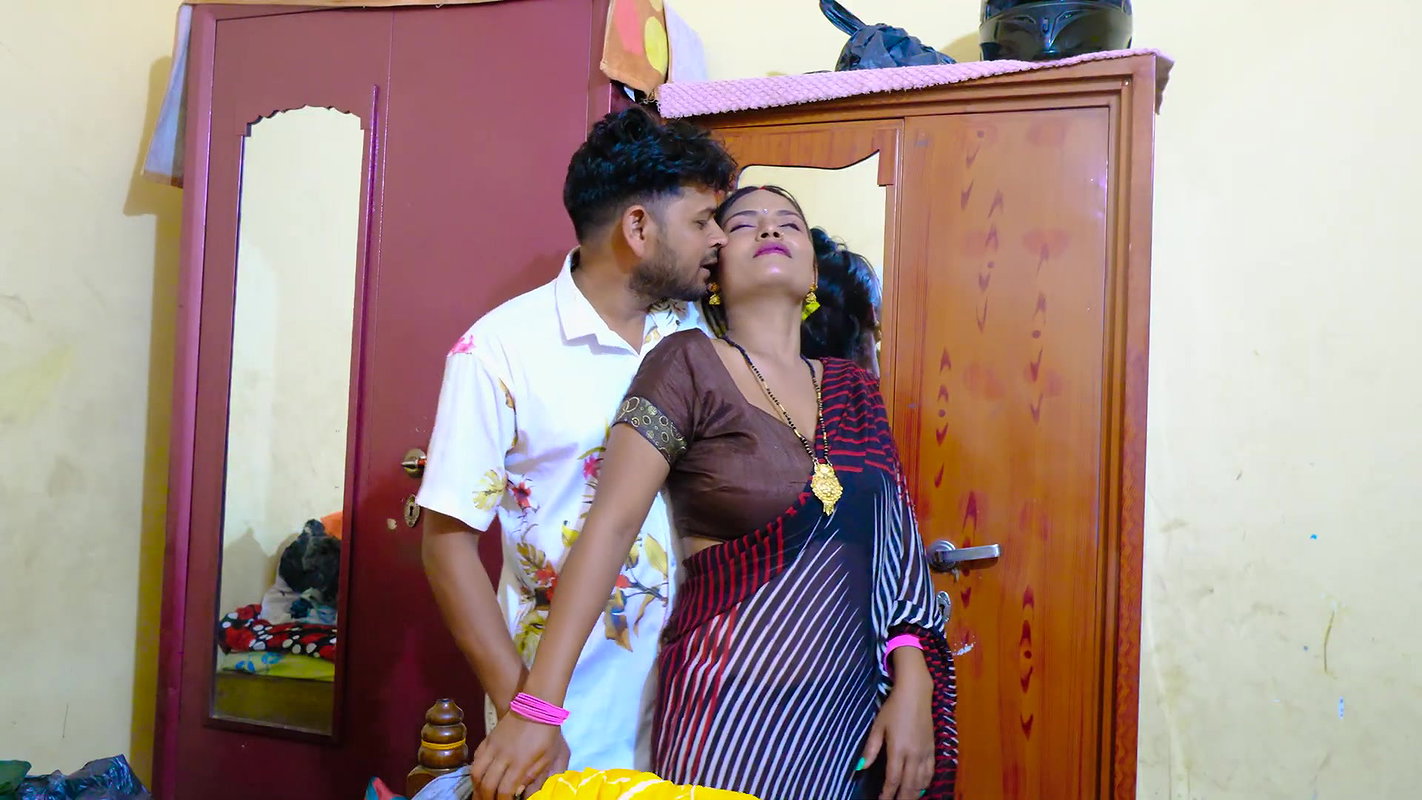 Horny young radha chauhan multiple smooching navel kiss song 22