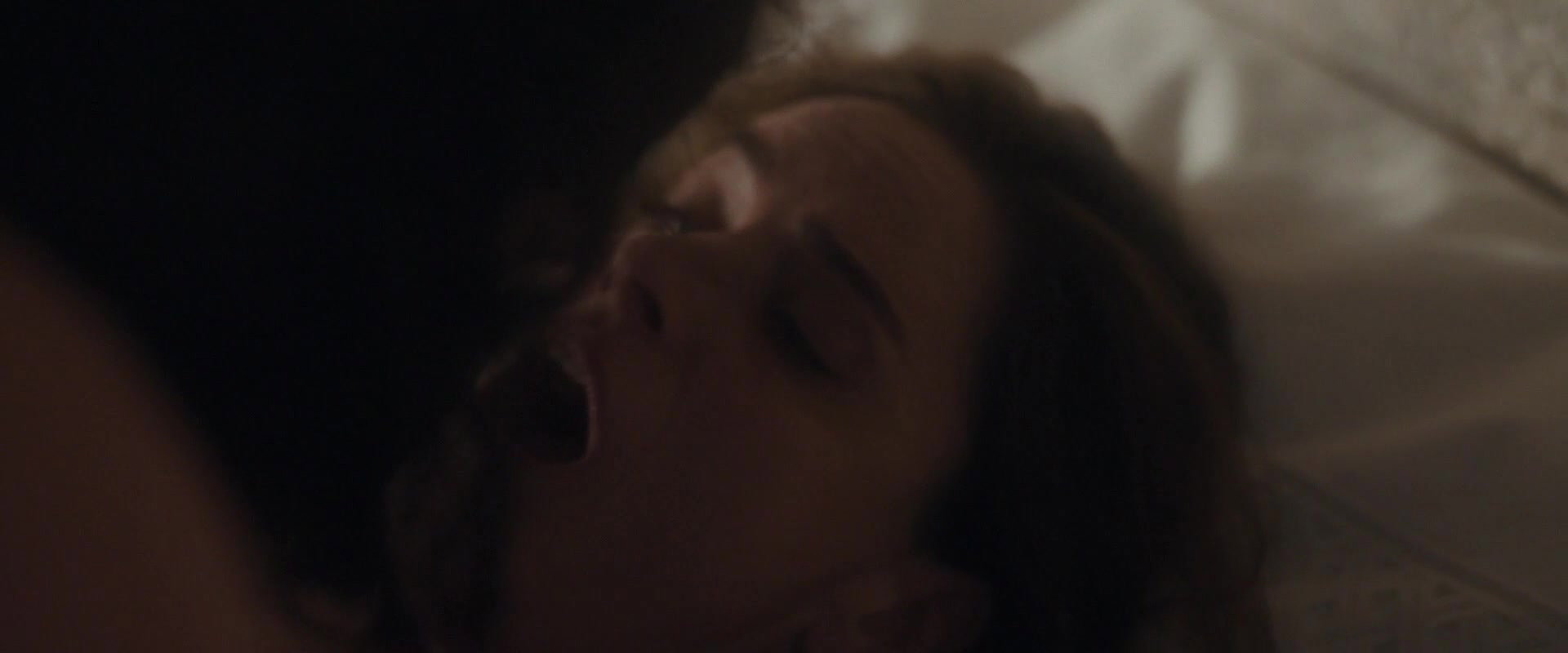Your Friends and Neighbors S2E5 nude scenes Bojana Novakovic, Amanda Peet 22
