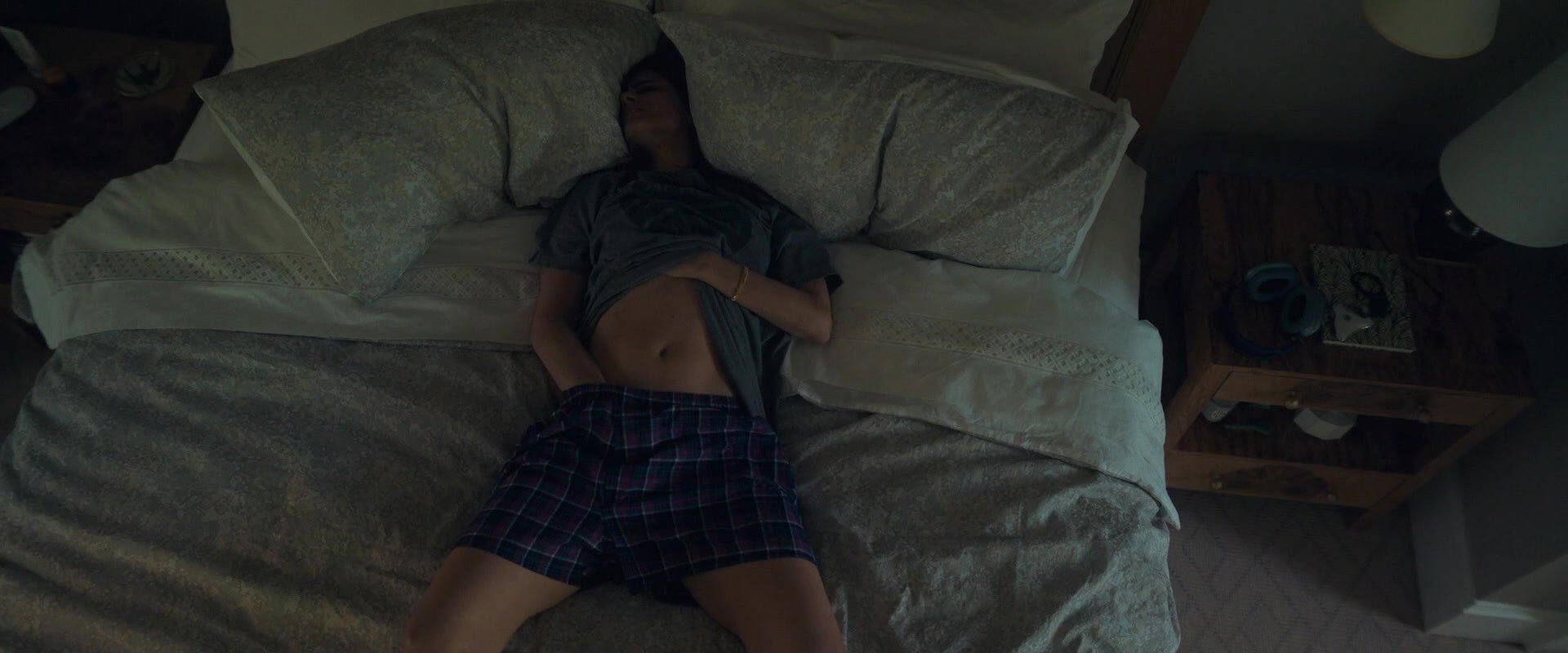 Your Friends and Neighbors S2E5 nude scenes Bojana Novakovic, Amanda Peet 22