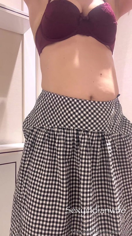 Sexyindianwife dress changing in trial room 22