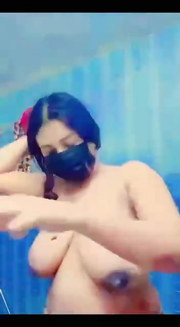 CUTE DESI BENGALI MAAL STRIPPING SHOWING NUDE BATHING & HARD FUCKED BY LOVER ~7 CLIPS 27