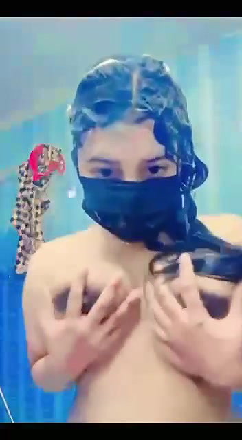 CUTE DESI BENGALI MAAL STRIPPING SHOWING NUDE BATHING & HARD FUCKED BY LOVER ~7 CLIPS 27