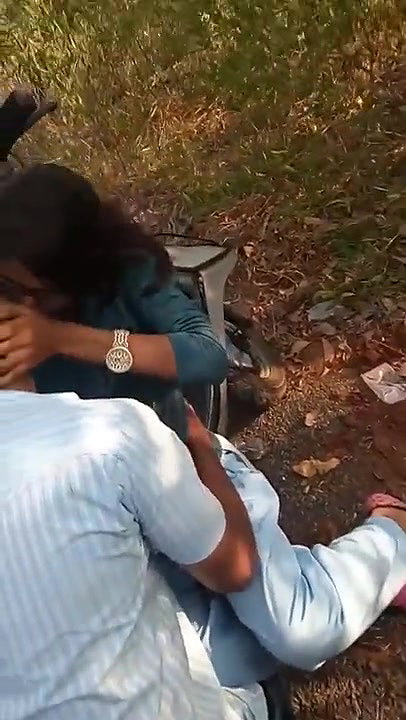 Swathi Teacher Fucking With Students In Forest For Money 22