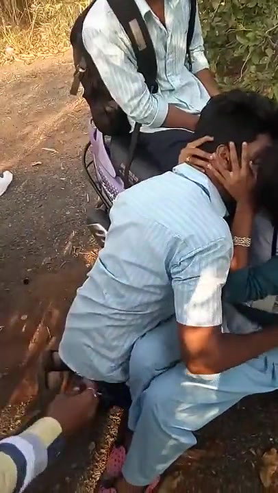 Swathi Teacher Fucking With Students In Forest For Money 22