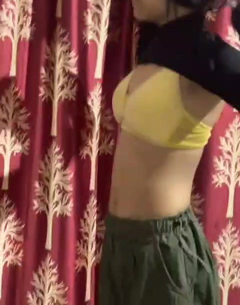 Beautiful Cute GF showing,Bj & fucking updates 25