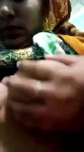 Beautiful Girl Showing For Lover