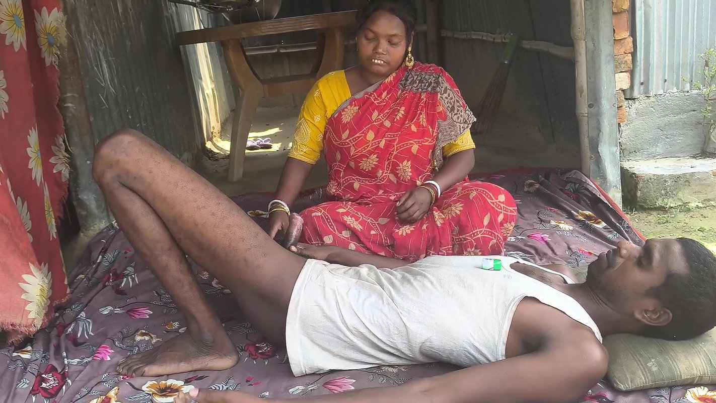 Desi pados ki housewife Ne Aakar chudai karne Diya fouking sex