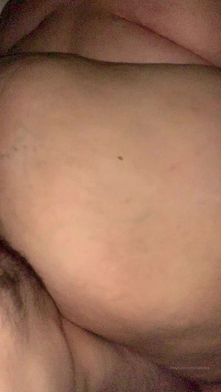Public Toilet Farts at Cosplay Con – Gassy BBW in Cosplay_d20df95b