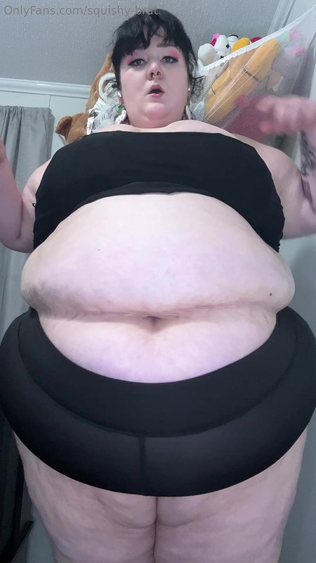 A safada BBW Joaninha em sua primeira vez no porno tirou a mascara e fez anal ate ganhar leite dos machos_26452730