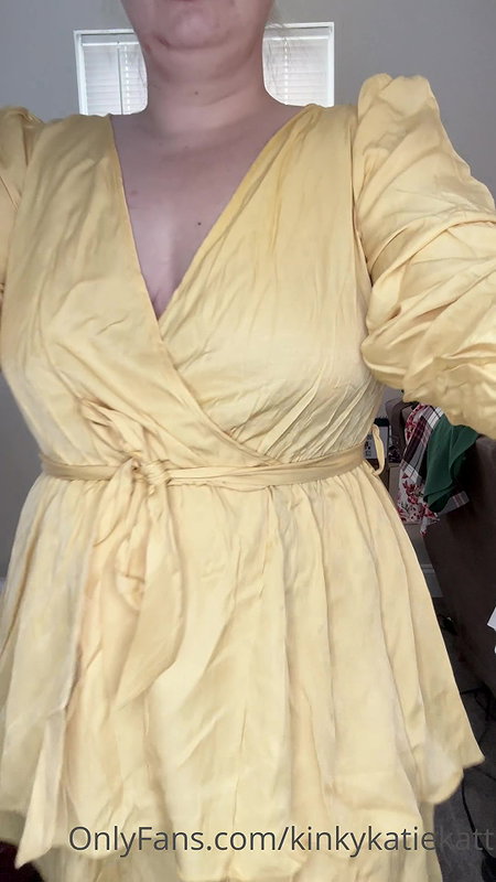 Mature BBW playing with her toy_f134a450