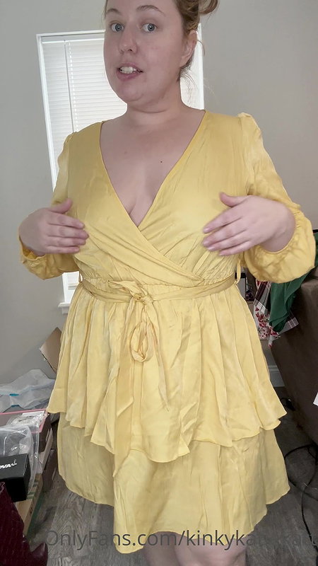 Mature BBW playing with her toy_f134a450