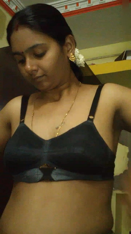 BEAUTIFUL TAMIL MARRIED AUNTY UNDRESS SAREE BIG BOOBS SEXY PUSSY & THICK ASS CAUGHT H2