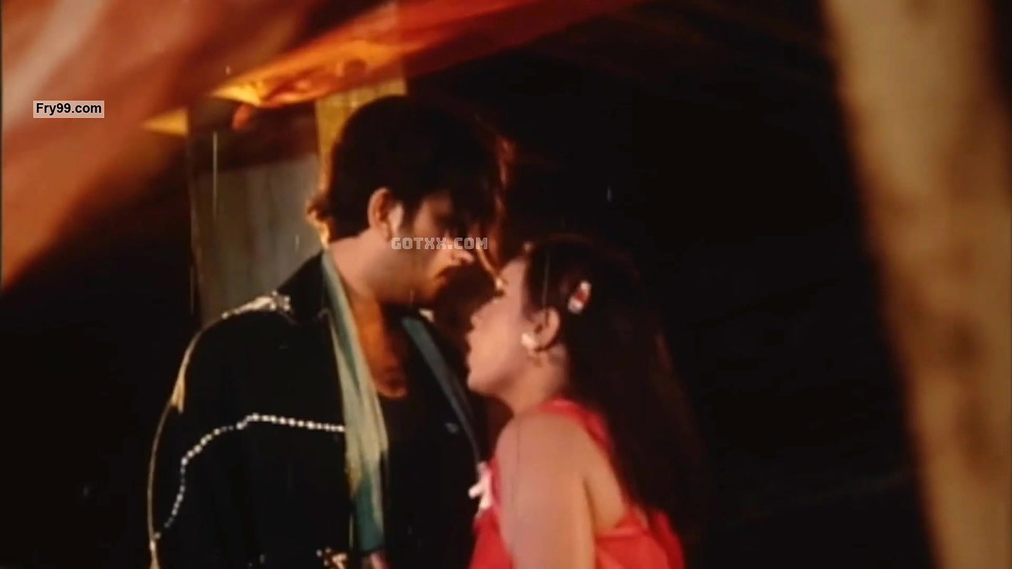 tumi pore gecho ajj dhora by amin khan and poly