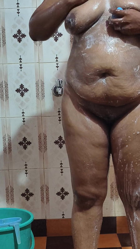 Indian Mallu Girl Bathing and She Need More Tight Fucking