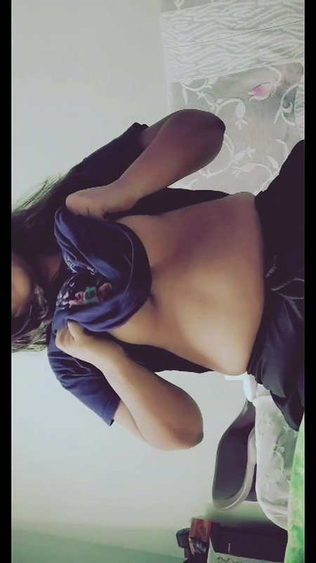 BEAUTIFUL  FIGURE DESI INDIAN BABE PICS VIDEOS COLLECTION