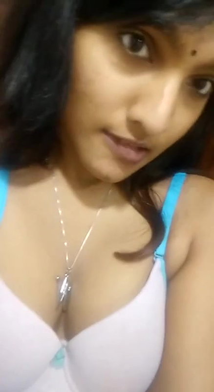 Sexy tamil babe