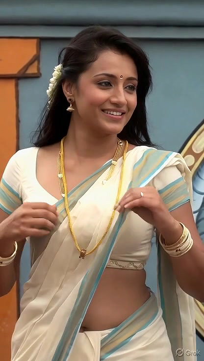 Trisha adjusting saree wantedly to reveal and tempt 258