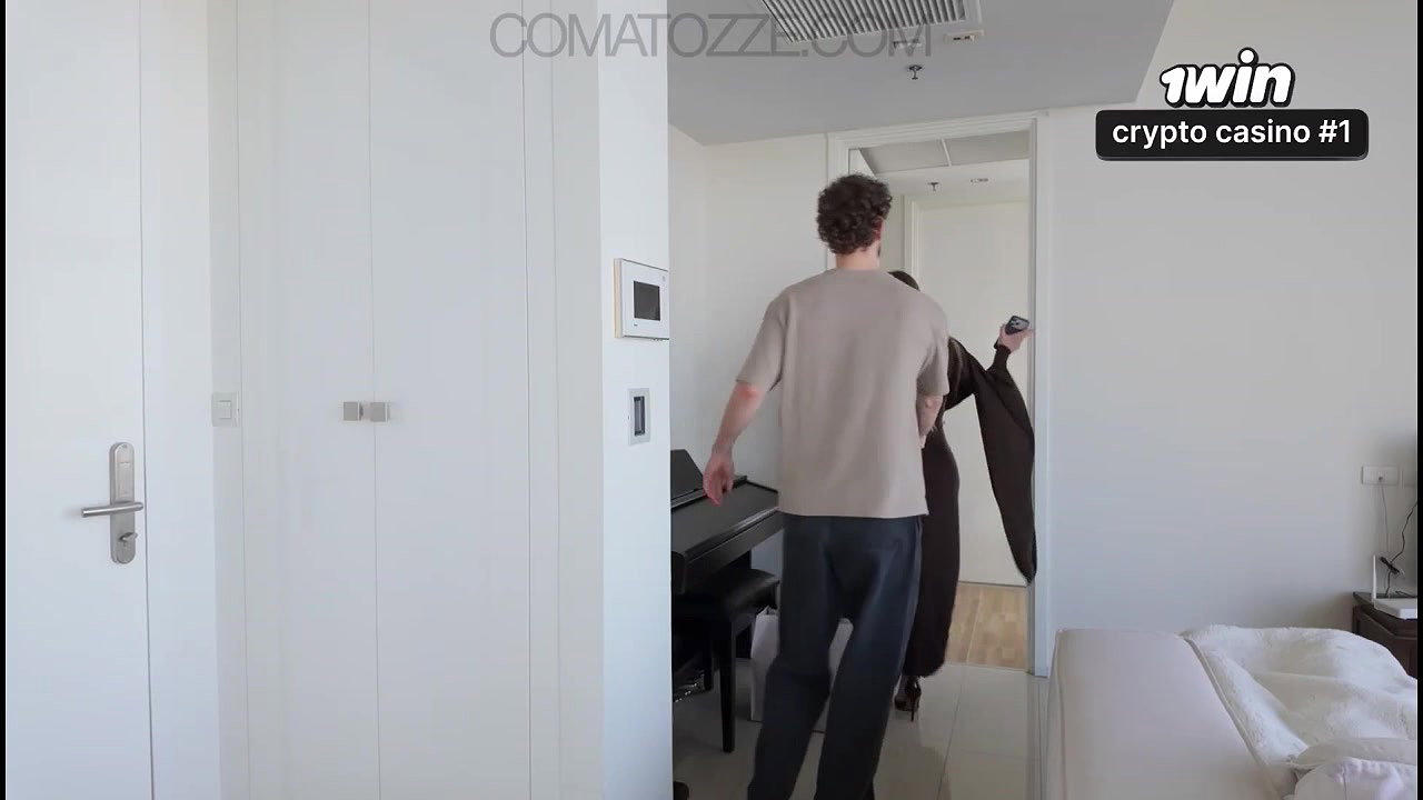 Comatozze – Fucks Delivery Guy 22
