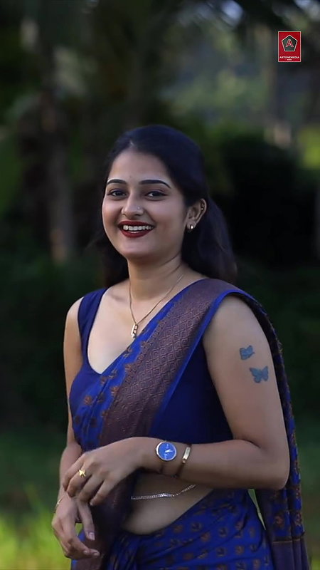 cute sexy malayali girl cleavage and navel in violet saree 22