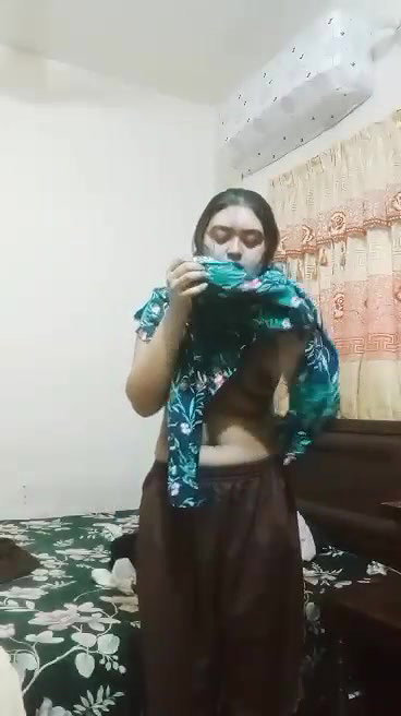 Horny Bengali Girl Showing Pressing Boobs Rubbing Pussy updates 243