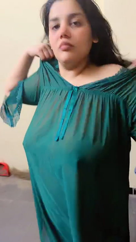 HORNY HIJABI MILF NUDE CAPTURED  UPDATES  24