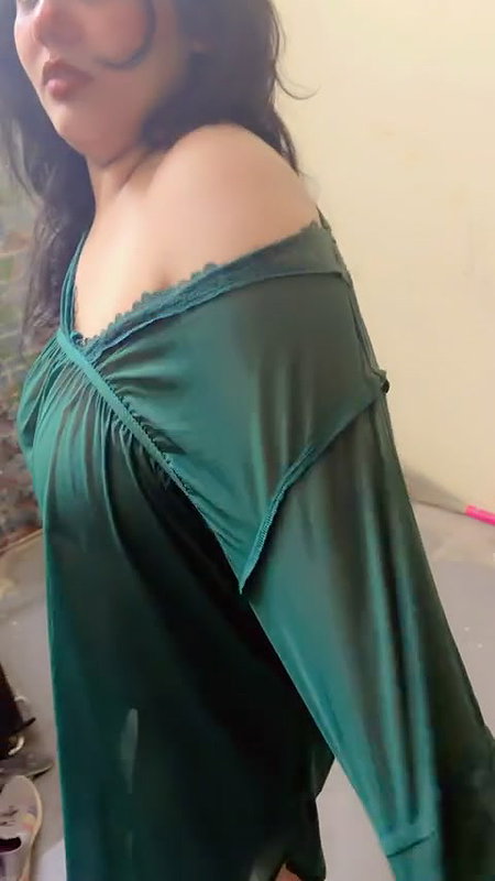 HORNY HIJABI MILF NUDE CAPTURED  UPDATES  24